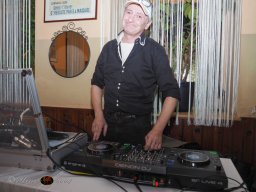 Karinchen und Hansi P. im GH Timo am 5.12.2025